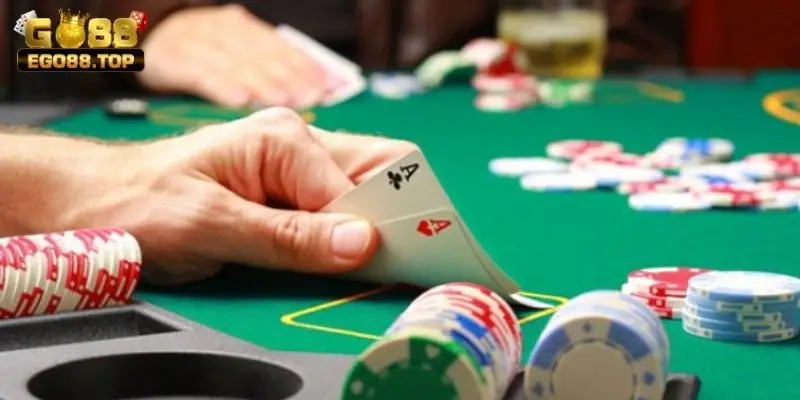 Tìm hiểu chi tiết khái niệm về game bài Poker ?